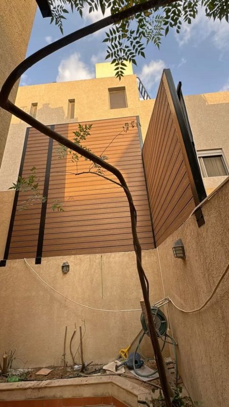 سواتر بديل الخشب: جمال الخشب ومتانة المستقبل حي البساتين بجدة 